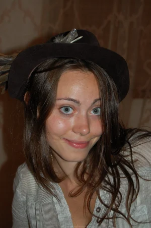 15-adorable-brunette-gf