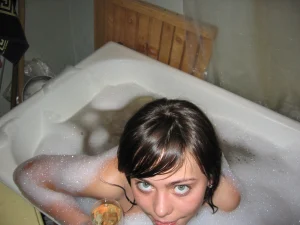 64-adorable-brunette-gf