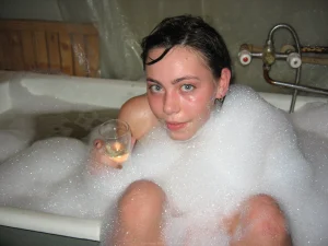 70-adorable-brunette-gf