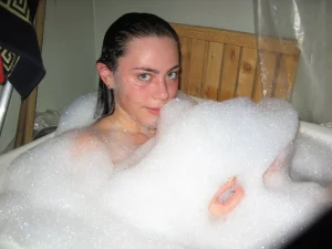 72-adorable-brunette-gf