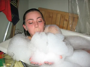 75-adorable-brunette-gf