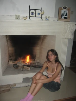 80-adorable-brunette-gf