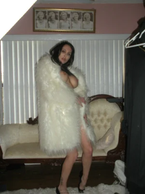 63-alice-got-really-huge-boobs