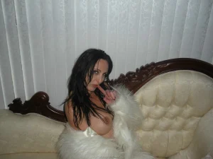 66-alice-got-really-huge-boobs