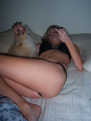 58-alison-loves-to-show-her-boobs