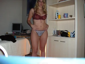 52-amazing-blonde-girl-shows-herself