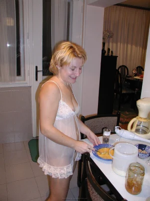 19-ashley-coom-needs-to-be-on-your-hard-drive