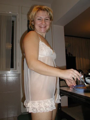 20-ashley-coom-needs-to-be-on-your-hard-drive