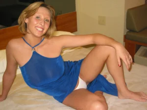 29-babe-got-really-huge-hooters