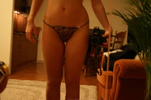 27-babe-making-self-shots