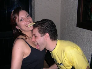 29-babe-prefers-parties