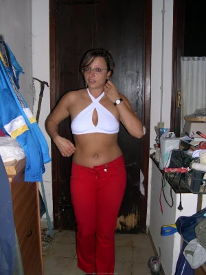 55-babe-prefers-parties