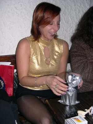 79-babe-prefers-parties