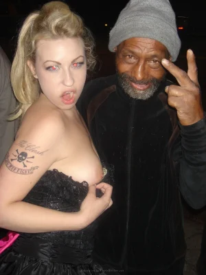 13-babe-prefers-vodka