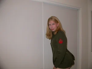 56-baby-love-shows-her-pussy