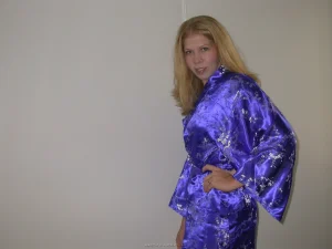 79-baby-love-shows-her-pussy