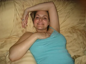 26-big-boobed-mom-in-bath