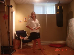 14-blonde-babe-getting-naked