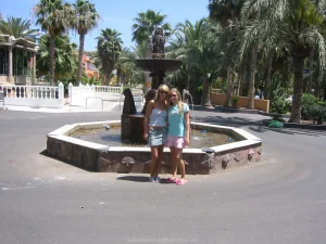 23-blonde-glamour-babe