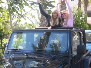 40-blonde-glamour-babe