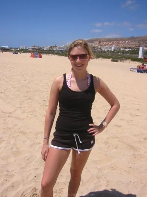 45-blonde-glamour-babe