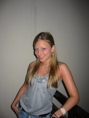 59-blonde-glamour-babe