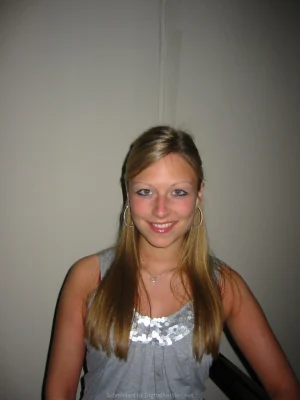 61-blonde-glamour-babe