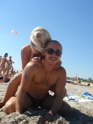 26-blonde-prefers-rest-topless