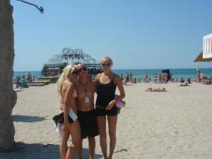 35-blonde-prefers-rest-topless