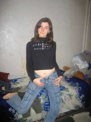 17-brunette-shows-her-boobies