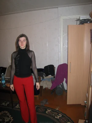 49-brunette-shows-her-boobies