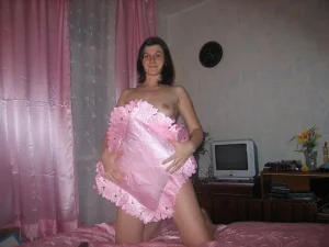 62-brunette-shows-her-boobies