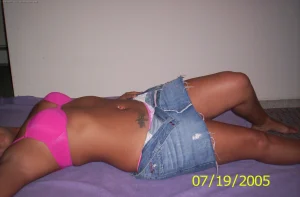 02-busty-gf-dont-hide-anything