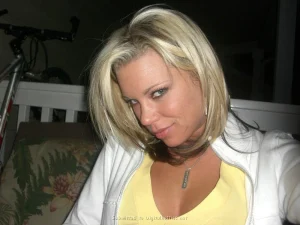 09-corie-shows-her-big-sexy-boobs