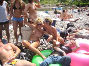 27-crazy-drunk-chicks