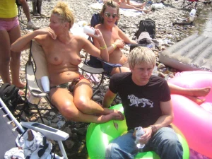 33-crazy-drunk-chicks