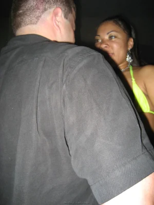 14-drunk-gfs-at-the-party