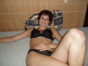 14-excited-babe-doing-blowjob