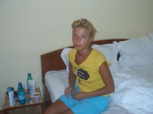 08-family-on-nude-beach