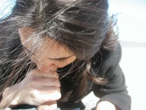 34-gf-shows-her-hairy-pussy