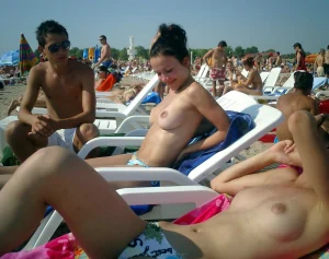 08-gfs-rest-on-the-beach-topless