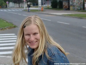 11-horny-girls-on-vacations