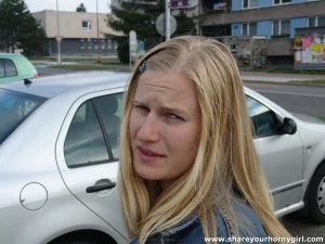 12-horny-girls-on-vacations