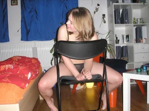 30-hot-chick-on-her-bed