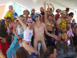 05-i-like-this-party