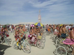 24-i-like-this-party