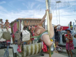 31-i-like-this-party