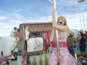 32-i-like-this-party