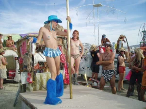 37-i-like-this-party