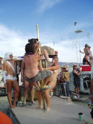 41-i-like-this-party